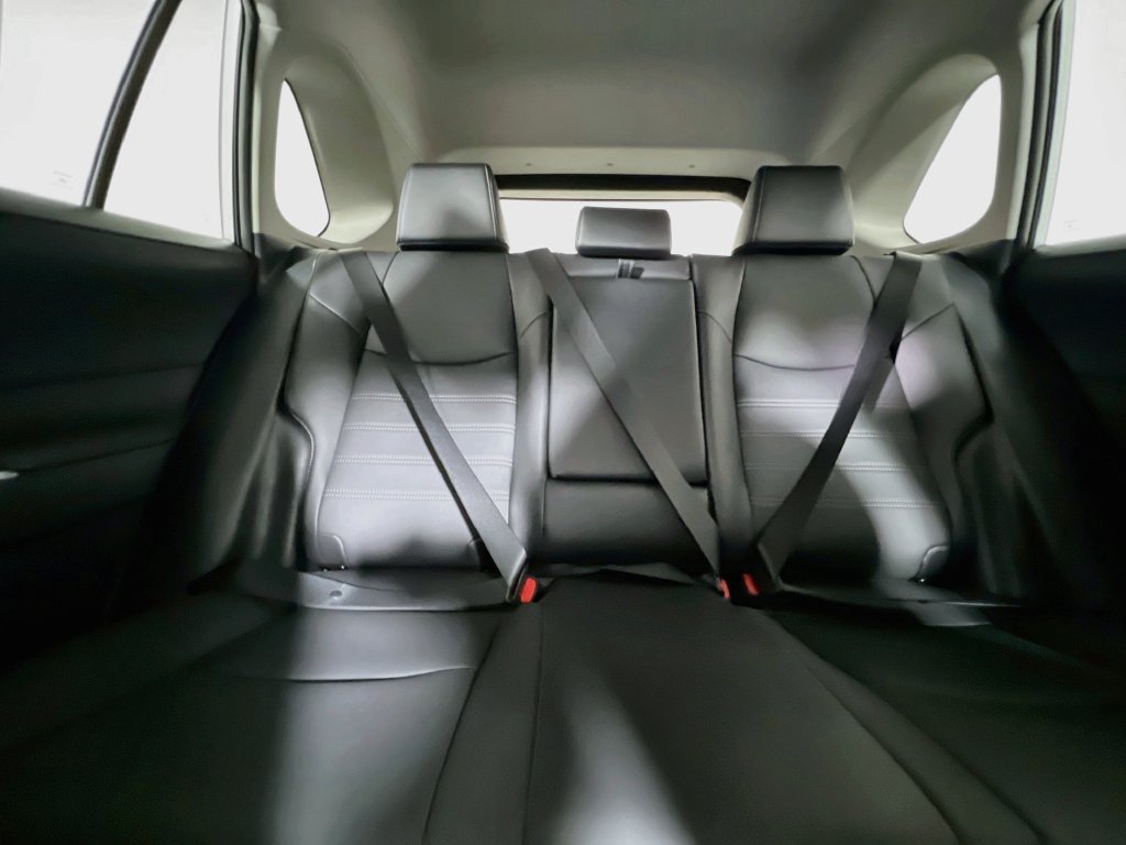 Used 2025 Toyota RAV4 XLE Premium FWD image 28