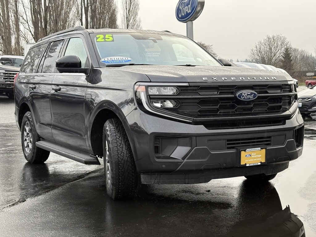 Certified 2025 Ford Expedition Active image 4