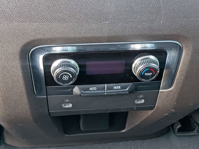 Used 2022 GMC Yukon SLE w/ Gmc Pro Safety Plus Package RWD image 10