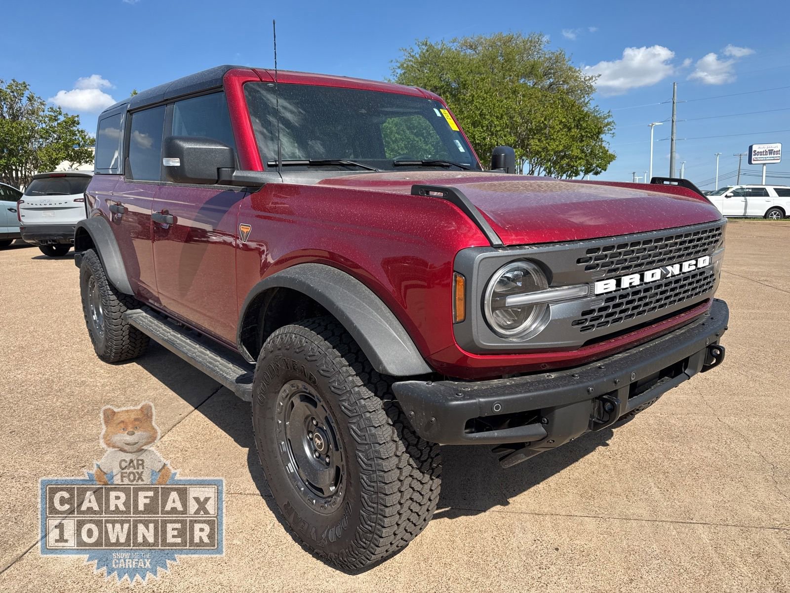 Used 2025 Ford Bronco Badlands image 1