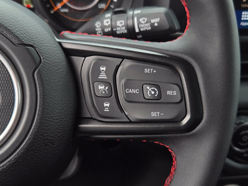 Used 2024 Jeep Wrangler Unlimited Rubicon w/ Convenience Group AWD/4WD image 24