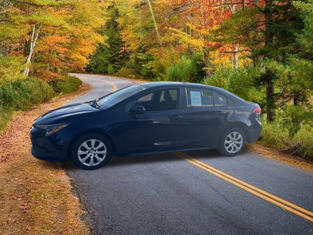 Used 2024 Toyota Corolla LE FWD image 7