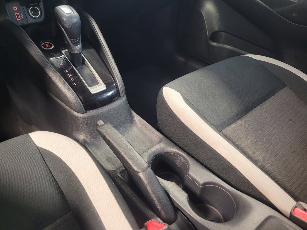 Used 2021 Nissan Versa SV FWD image 26