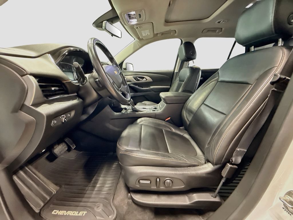 Used 2019 Chevrolet Traverse RS AWD/4WD image 23