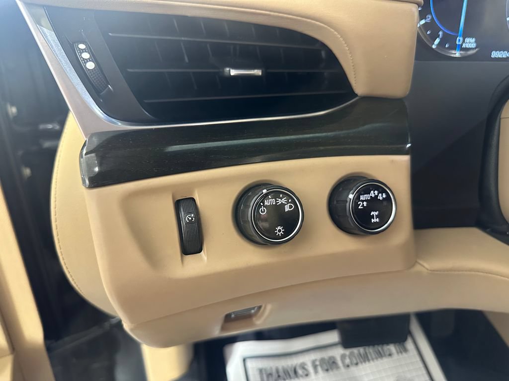 Used 2018 Cadillac Escalade ESV Platinum AWD/4WD image 19