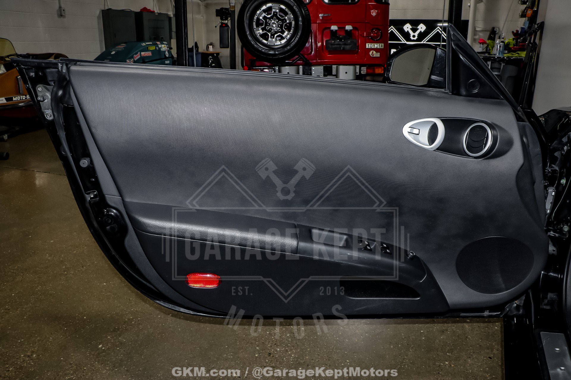 Used 2004 Nissan 350Z Touring RWD image 93