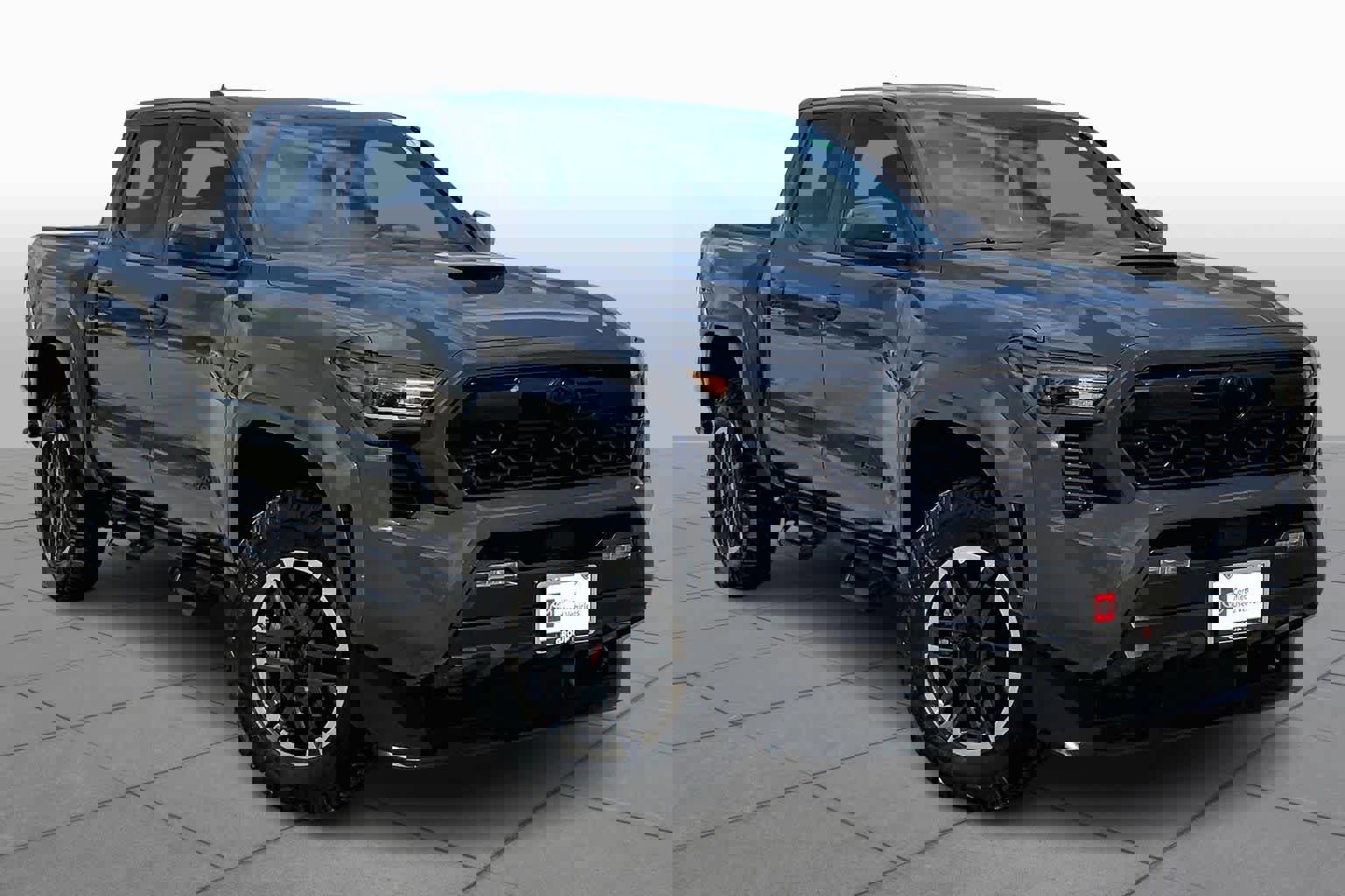 Used 2025 Toyota Tacoma TRD Sport image 3