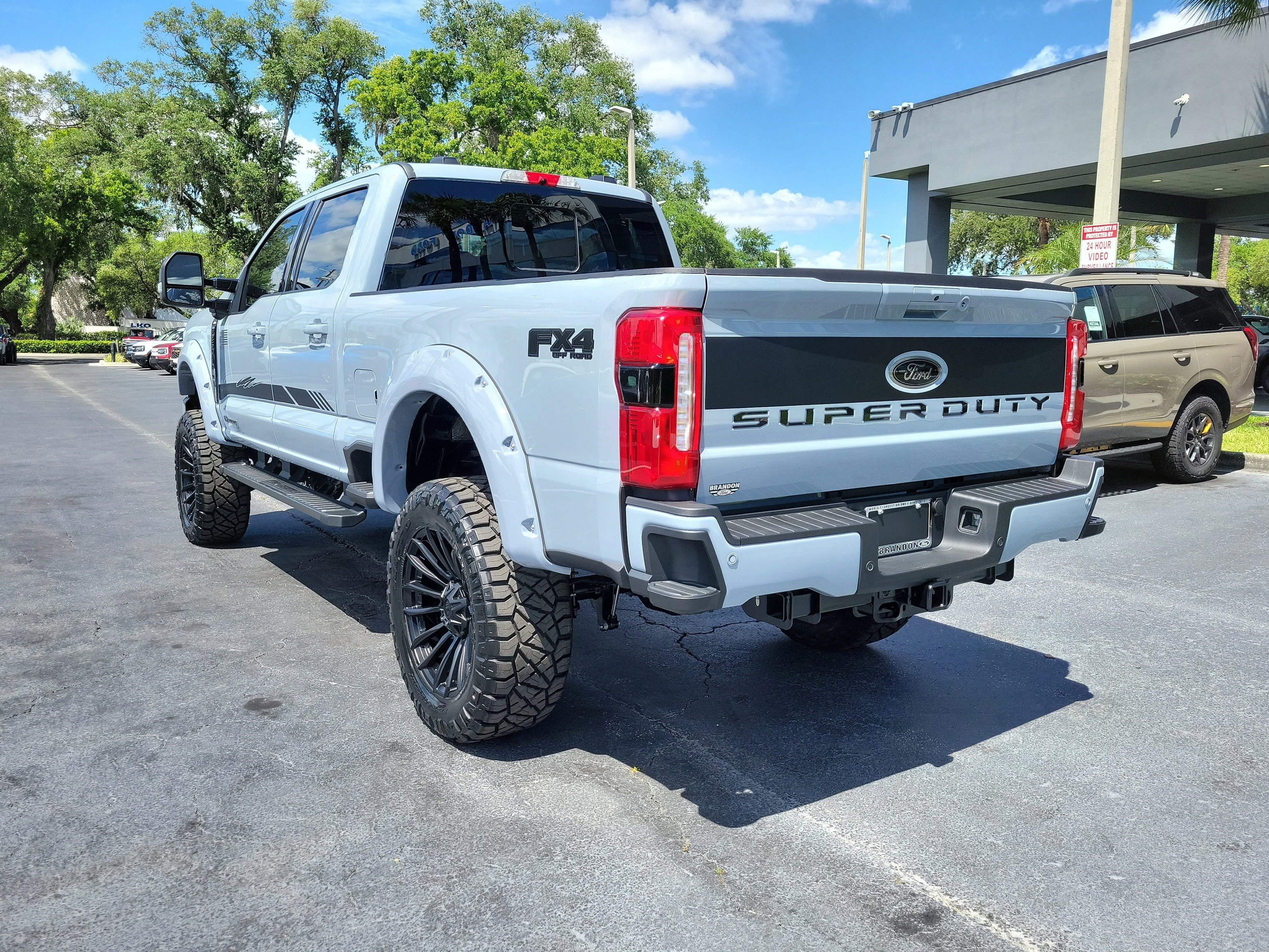New 2026 Ford F250 Lariat w/ Black Appearance Package image 8