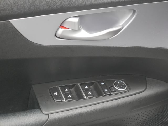 Used 2024 Kia Forte LXS FWD image 19