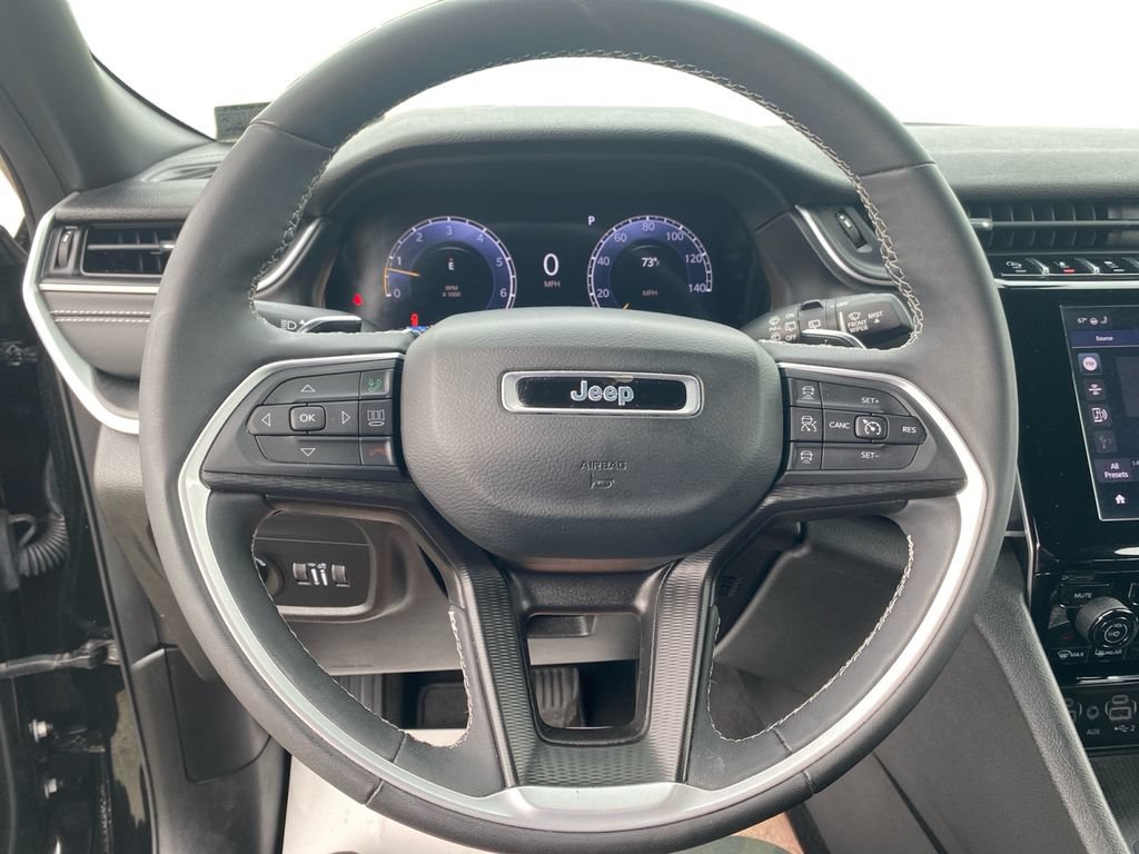 Used 2023 Jeep Grand Cherokee L Laredo AWD/4WD image 21