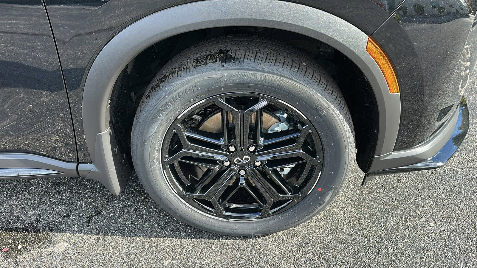 New 2026 INFINITI QX60 Sport image 6