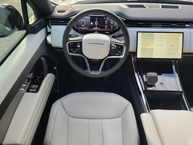 Used 2025 Land Rover Range Rover Sport SE AWD/4WD image 55