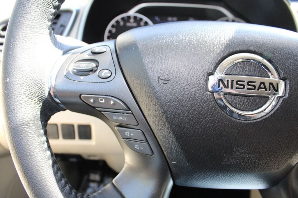 Used 2019 Nissan Murano SV w/ Cargo Package FWD image 21