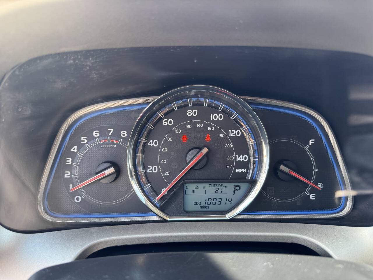 Used 2013 Toyota RAV4 Limited AWD/4WD image 19