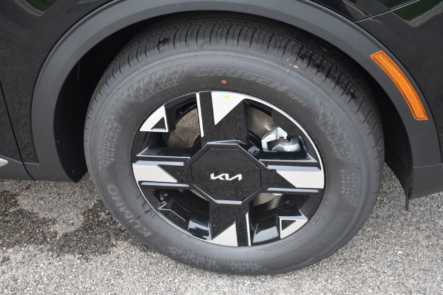 New 2026 Kia Sportage LX w/ LX Convenience Package FWD image 12