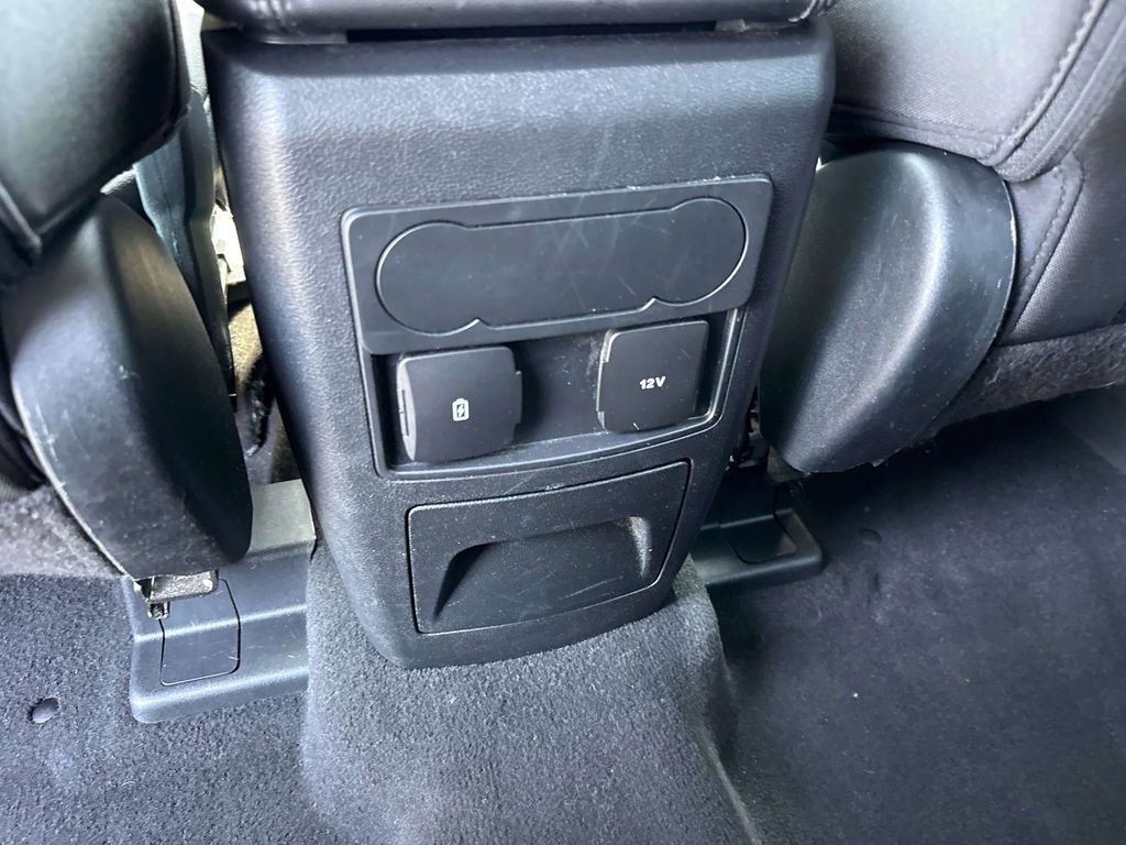 Certified 2023 Ford Explorer XLT RWD image 13