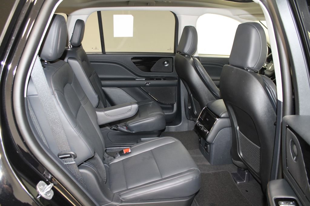 New 2026 Lincoln Aviator 2WD image 32