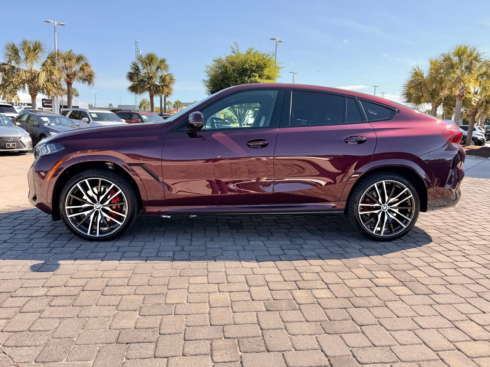 Used 2026 BMW X6 xDrive40i w/ Executive Package AWD/4WD image 12