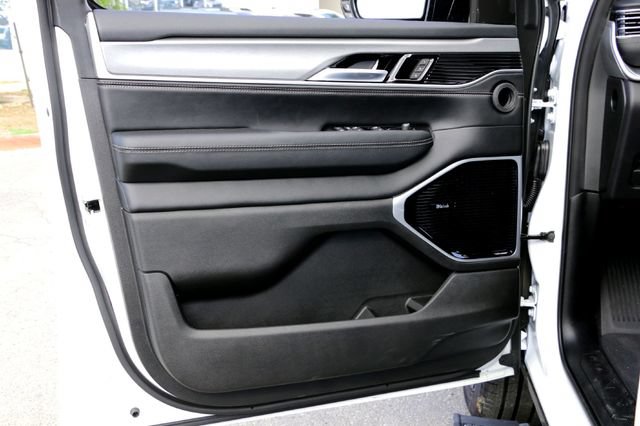 New 2026 Jeep Grand Wagoneer Limited AWD/4WD image 16