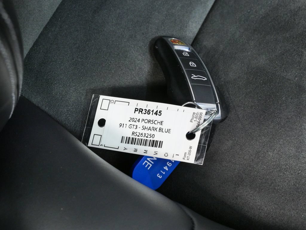 Certified 2024 Porsche 911 GT3 RWD image 33