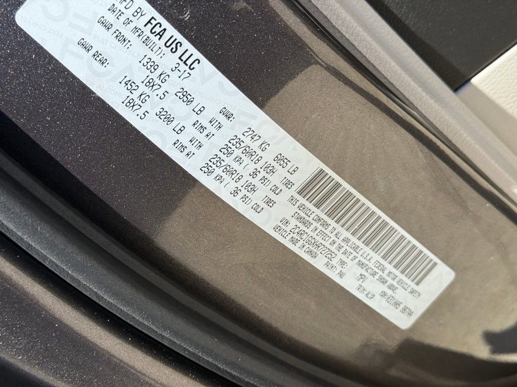 Used 2017 Chrysler Pacifica Limited image 9