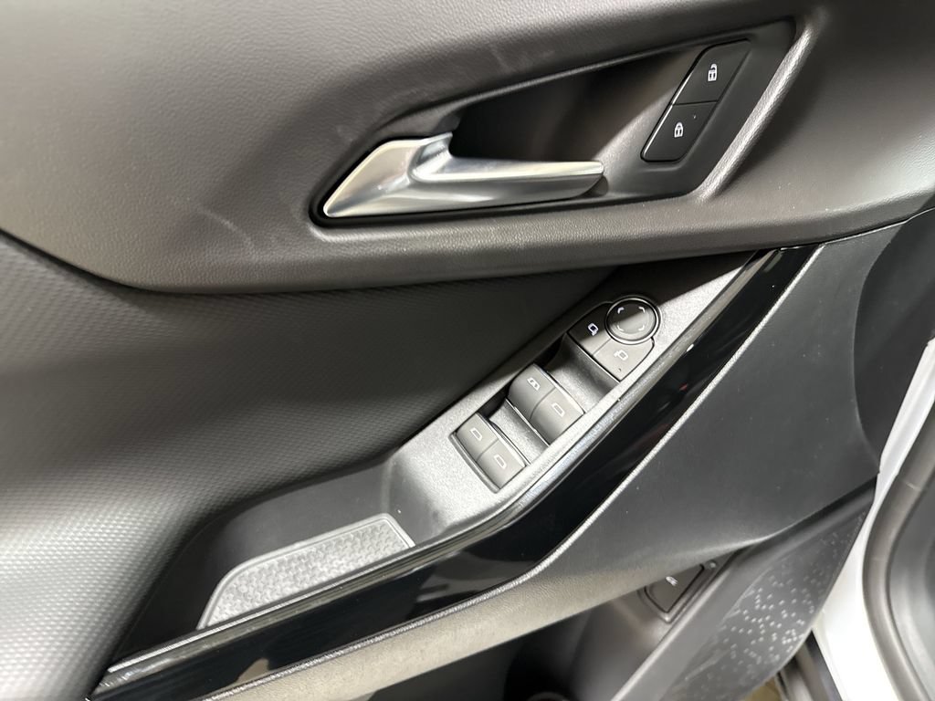 New 2027 Chevrolet Equinox RS FWD image 21
