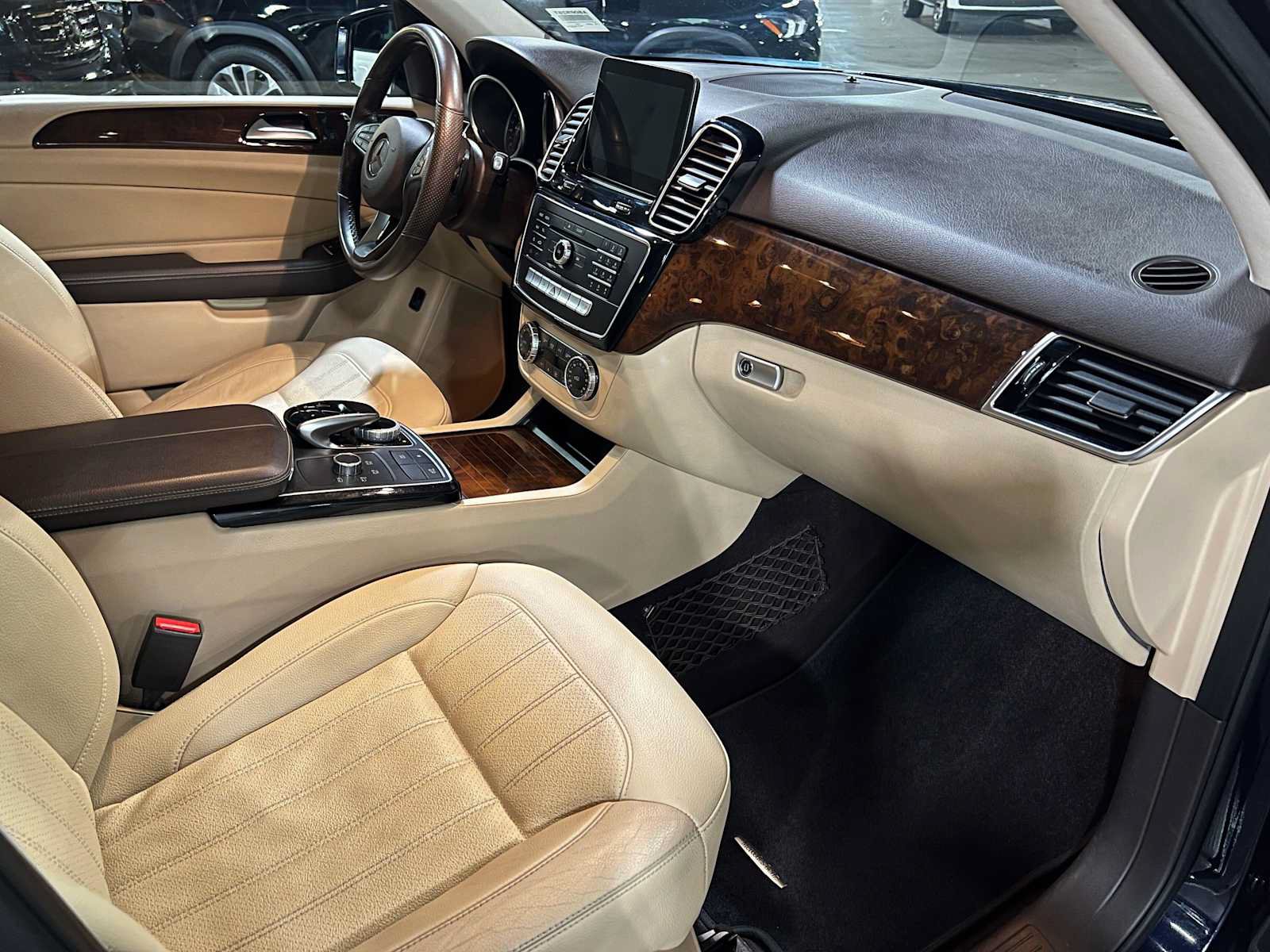 Certified 2016 Mercedes-Benz GLE 350 4MATIC image 11