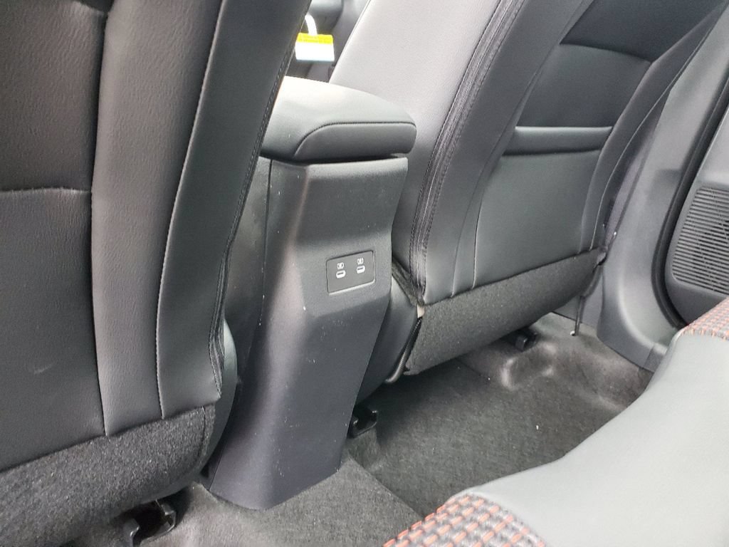New 2026 Nissan Kicks SR w/ SR Premium Package FWD image 13