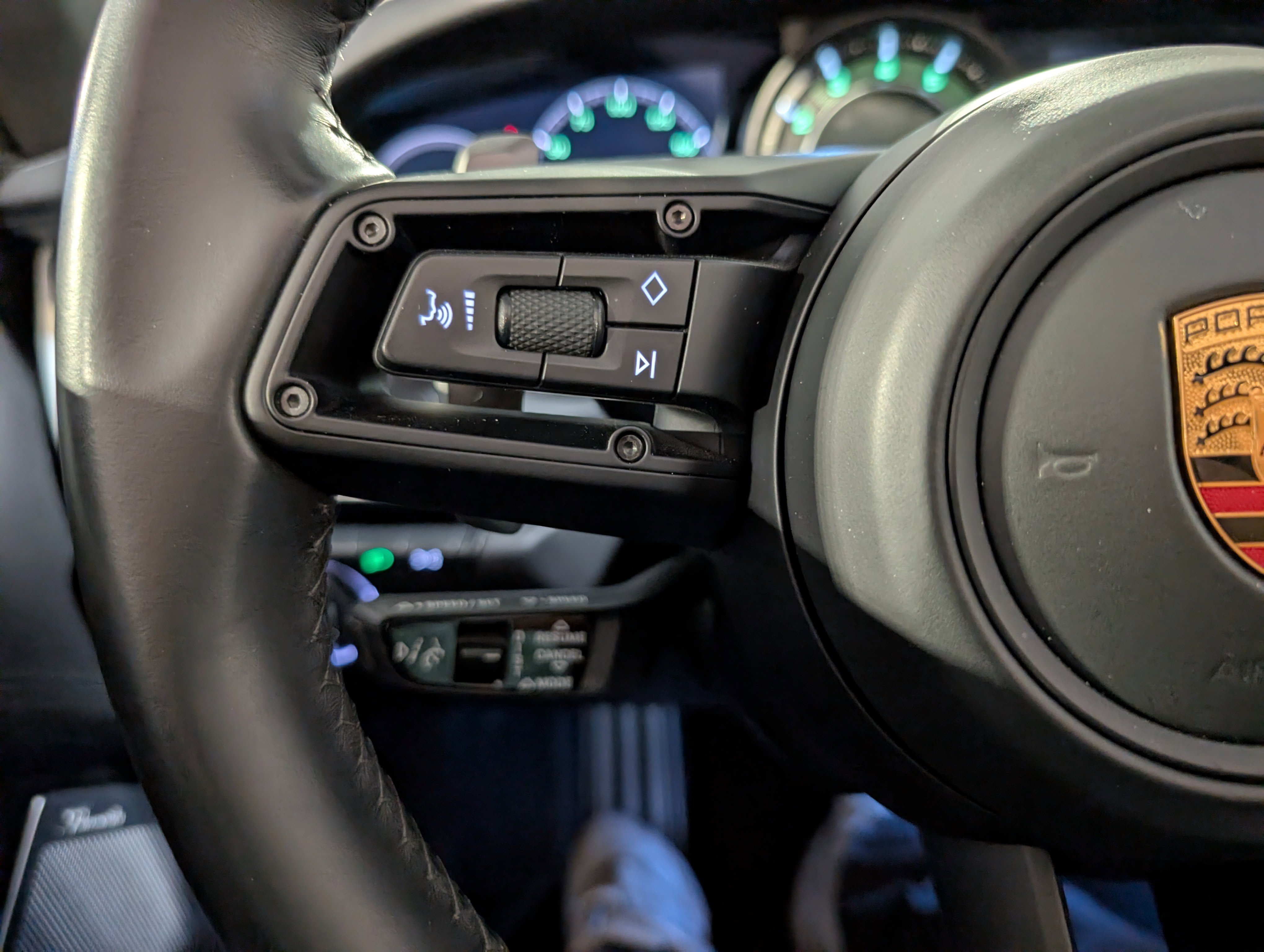 Certified 2022 Porsche 911 Targa 4S image 35