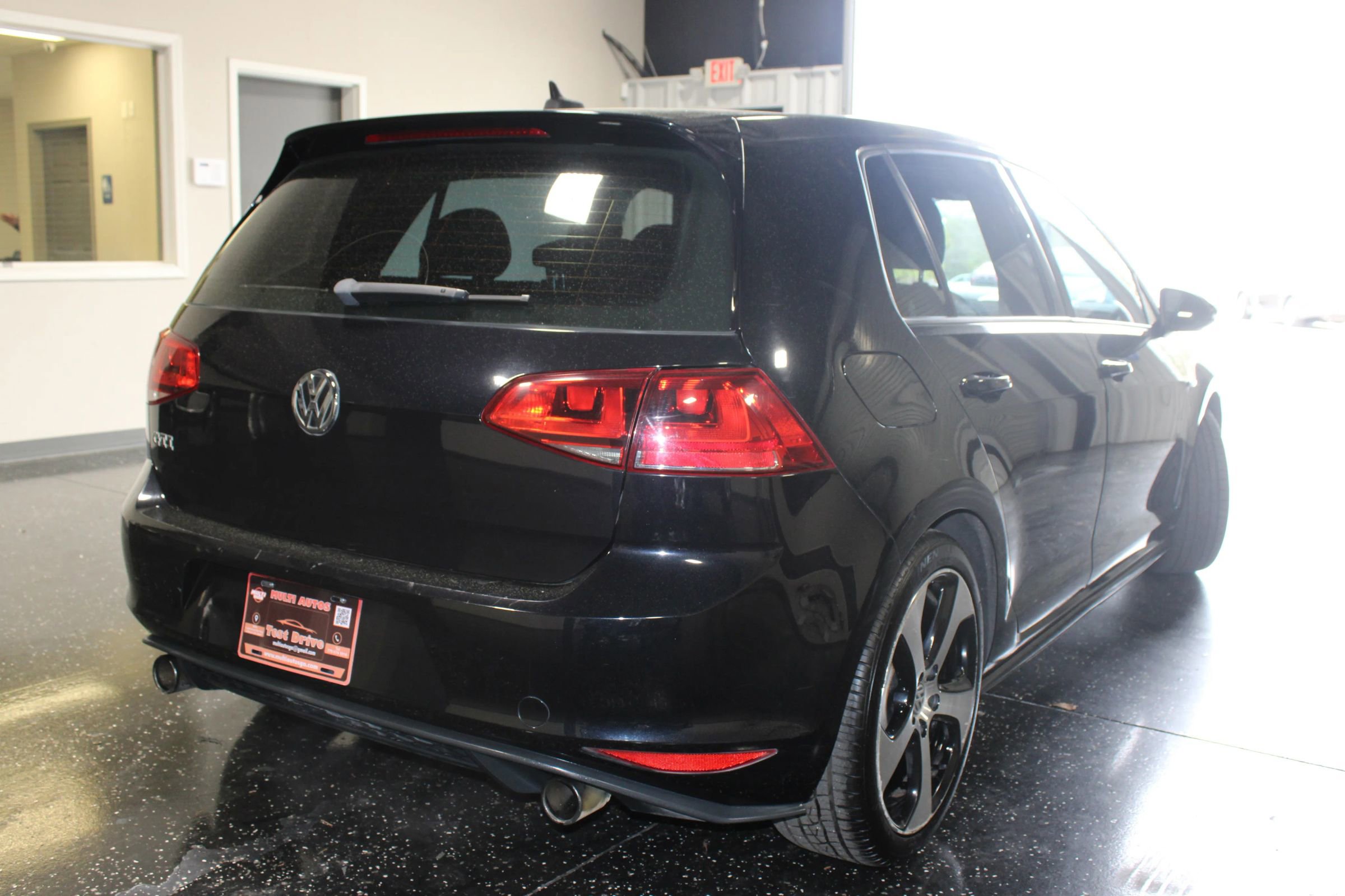 Used 2015 Volkswagen GTI S FWD image 2