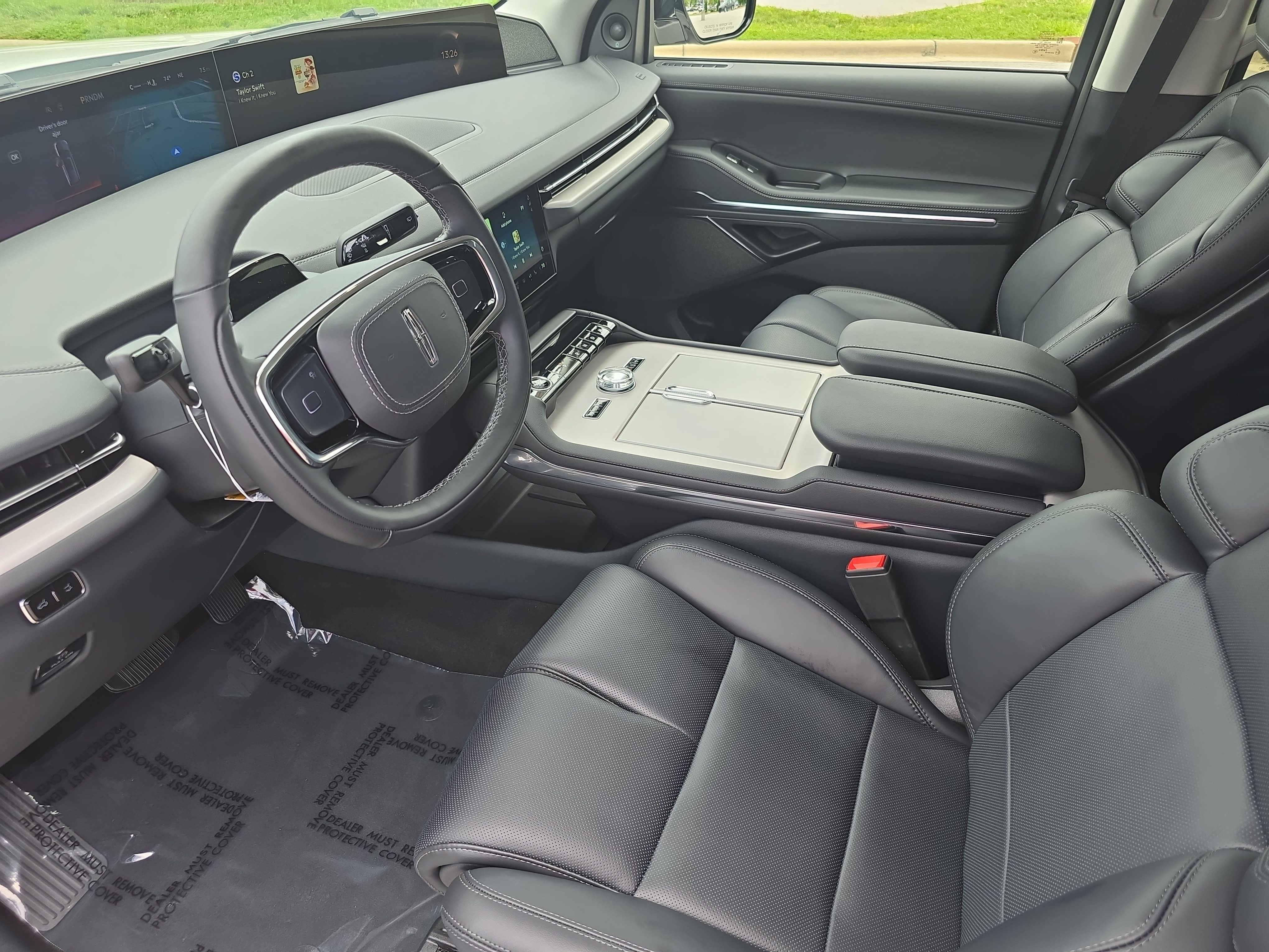 New 2027 Lincoln Navigator L Reserve AWD/4WD image 17