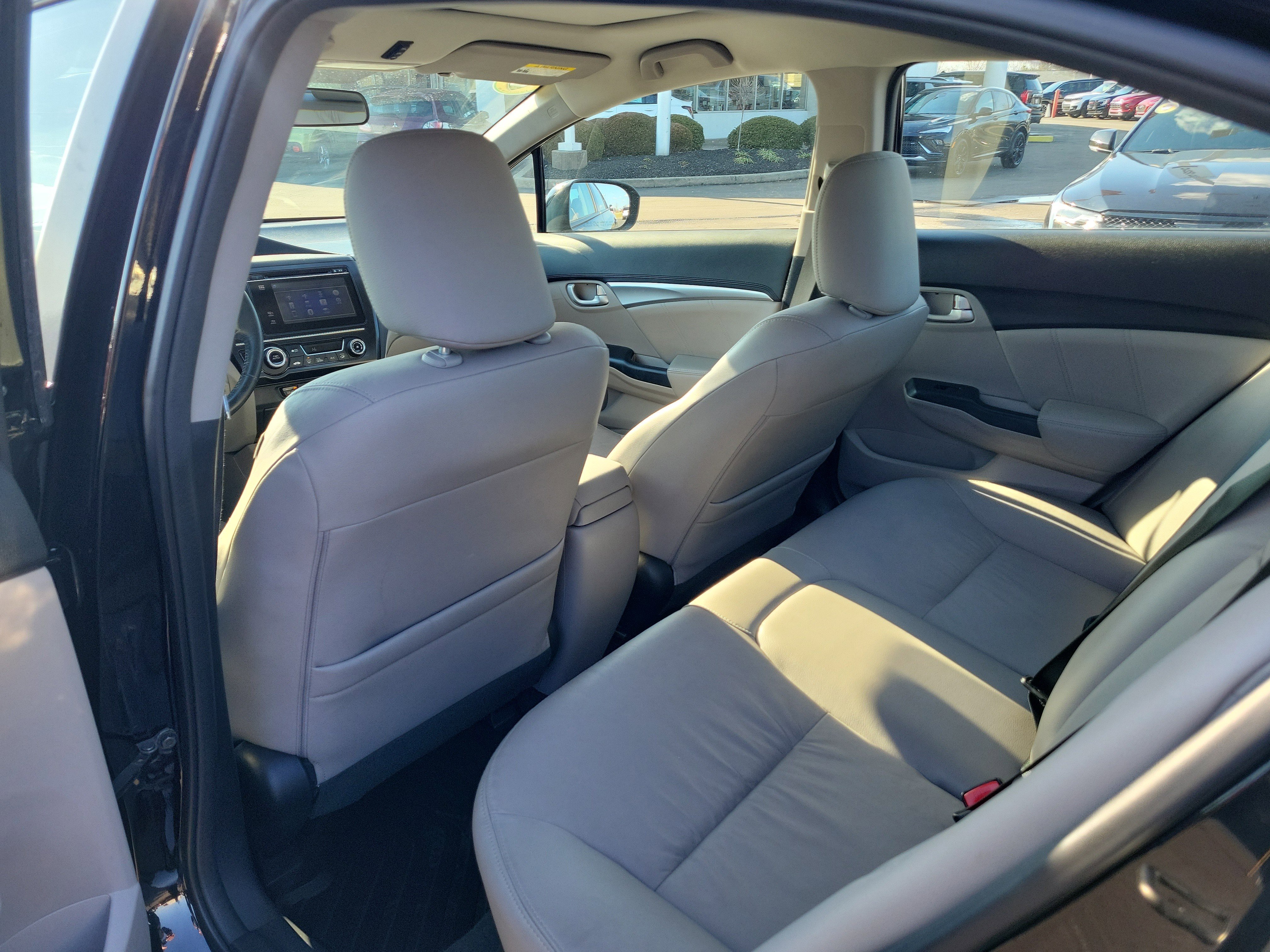 Used 2015 Honda Civic Hybrid Sedan image 13