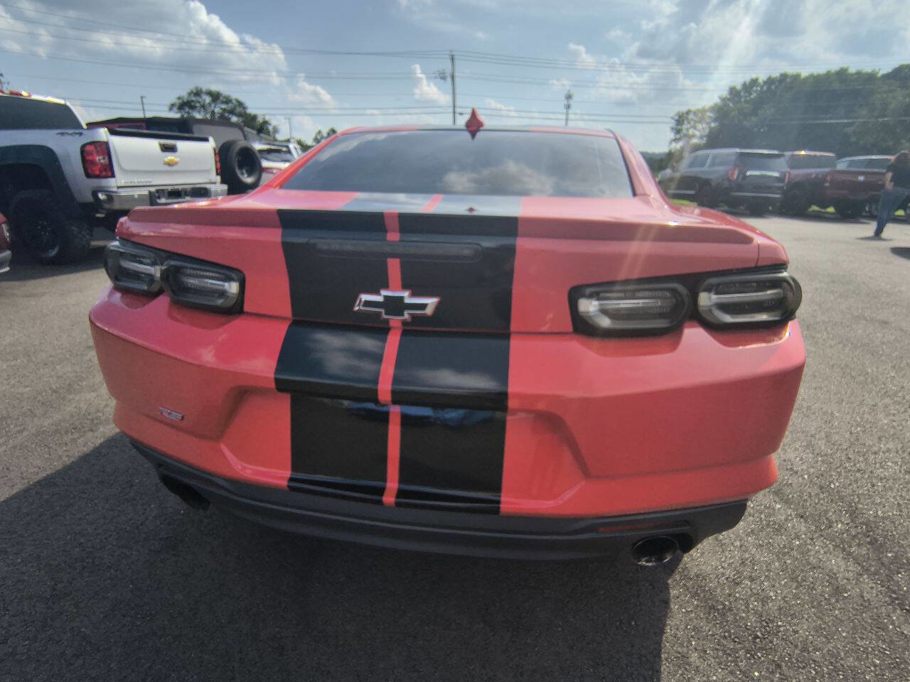 Used 2020 Chevrolet Camaro LT w/ RS Package image 7