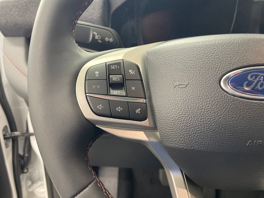 New 2025 Ford Explorer Active w/ Active Comfort Package image 19