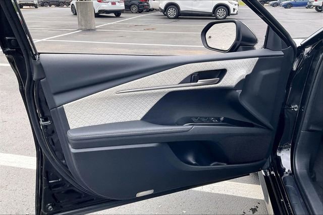 Used 2025 Toyota Camry XLE AWD/4WD image 23