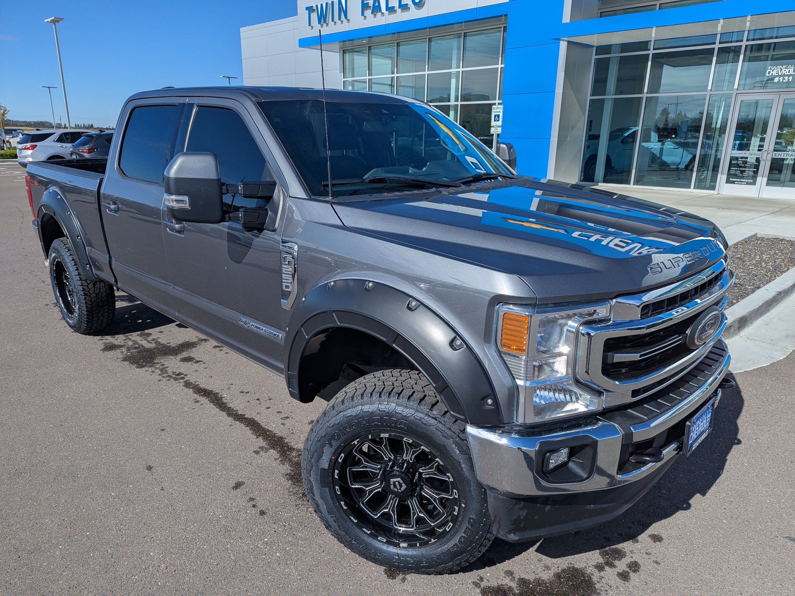 Used 2022 Ford F250 Lariat w/ Lariat Ultimate Package AWD/4WD image 3