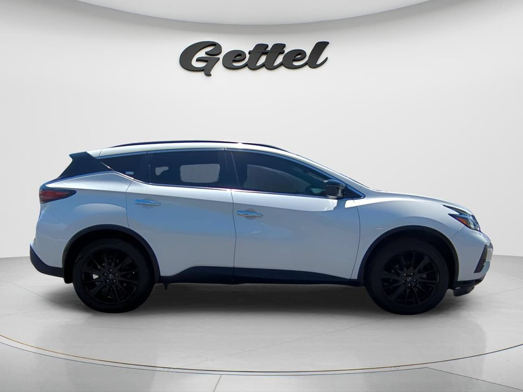 Used 2023 Nissan Murano SV w/ SV Midnight Edition Package FWD image 4