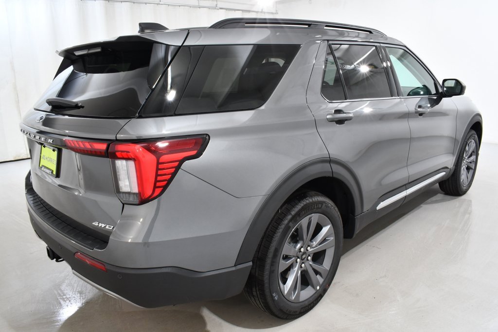 New 2025 Ford Explorer Active w/ Active Comfort Package image 11