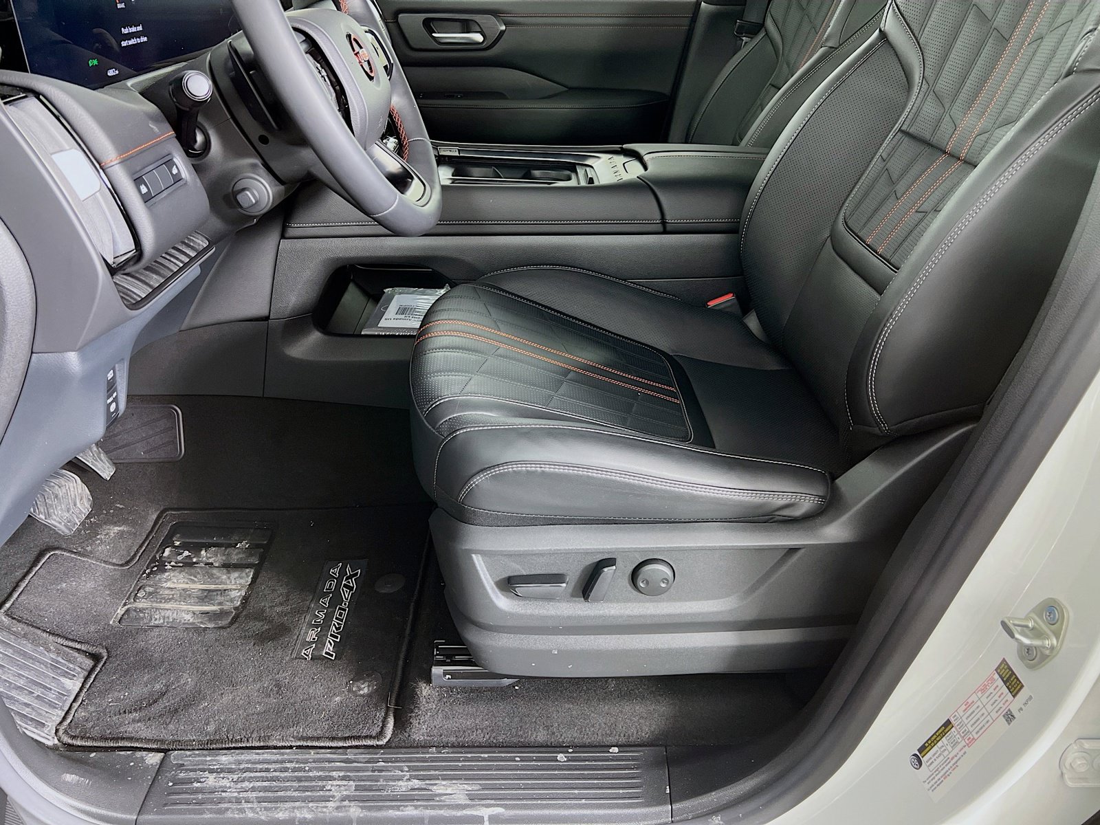 New 2025 Nissan Armada PRO-4X AWD/4WD image 3