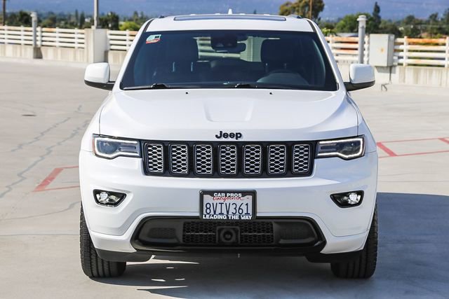 Used 2021 Jeep Grand Cherokee Laredo X RWD image 4