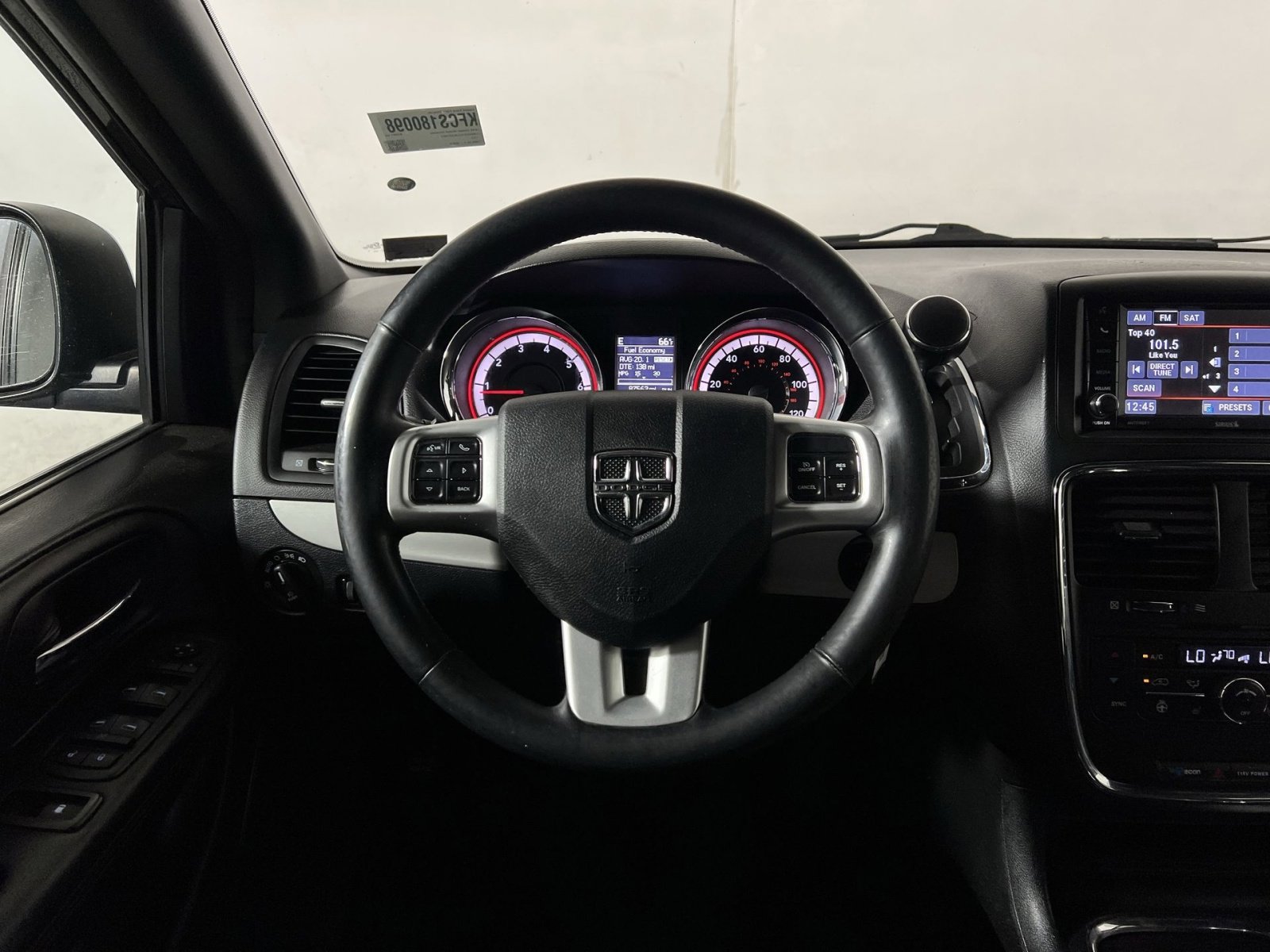 Used 2018 Dodge Grand Caravan GT FWD image 16