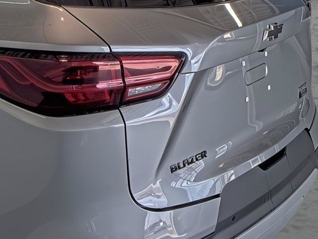 New 2026 Chevrolet Blazer LT w/ Convenience Package FWD image 10