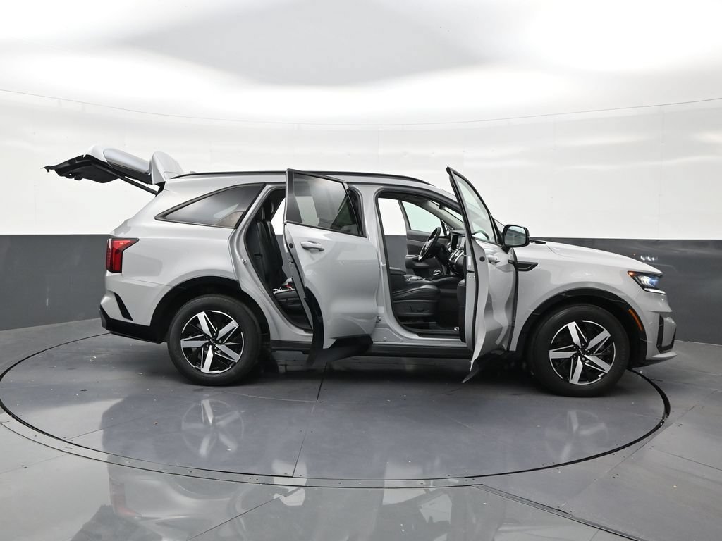 Used 2023 Kia Sorento EX w/ Panoramic Sunroof Package FWD image 30