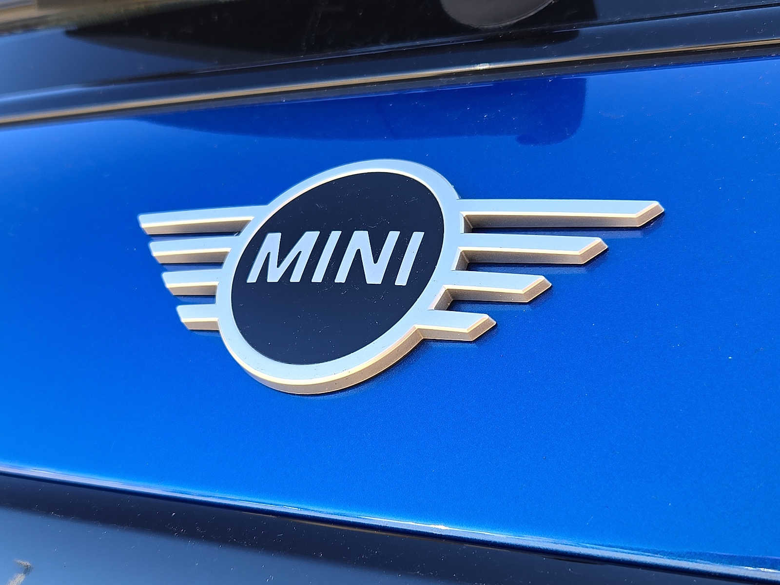 Used 2025 MINI Cooper 2-Door Hardtop image 29