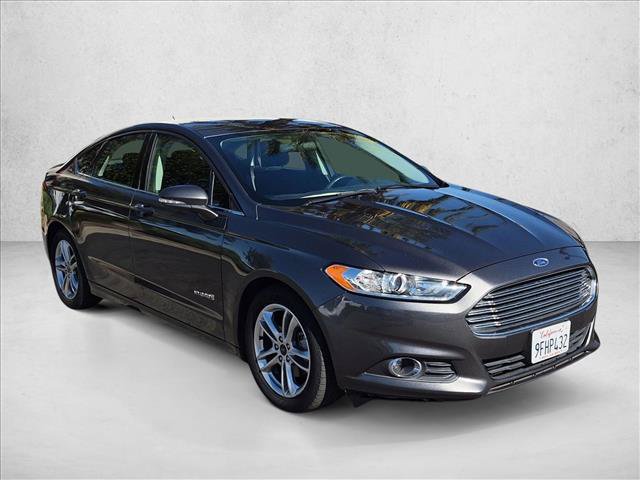 Used 2016 Ford Fusion SE FWD image 4