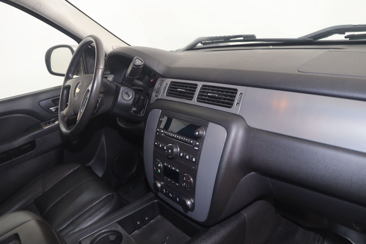 Used 2012 Chevrolet Silverado 1500 LTZ w/ LTZ White Diamond Edition AWD/4WD image 34