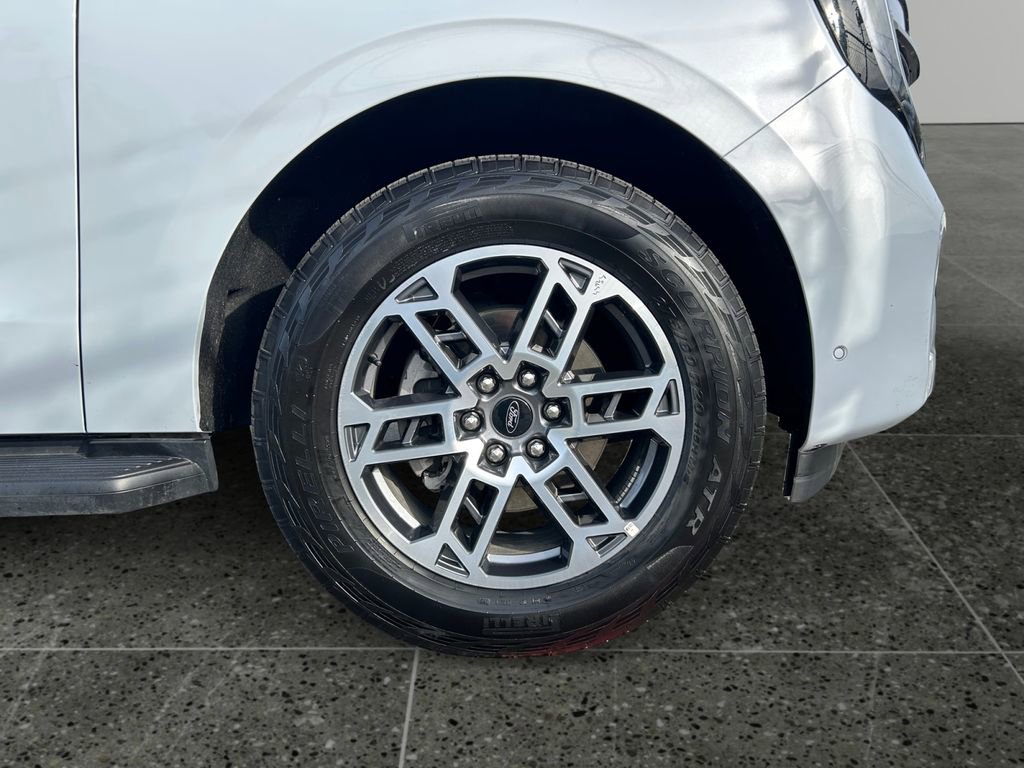 Used 2025 Ford Expedition Max Active image 9