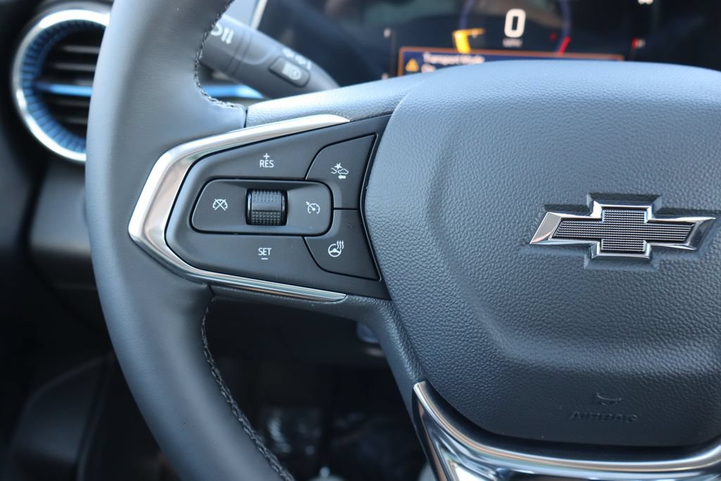 New 2026 Chevrolet Trax LT w/ Midnight Edition FWD image 8
