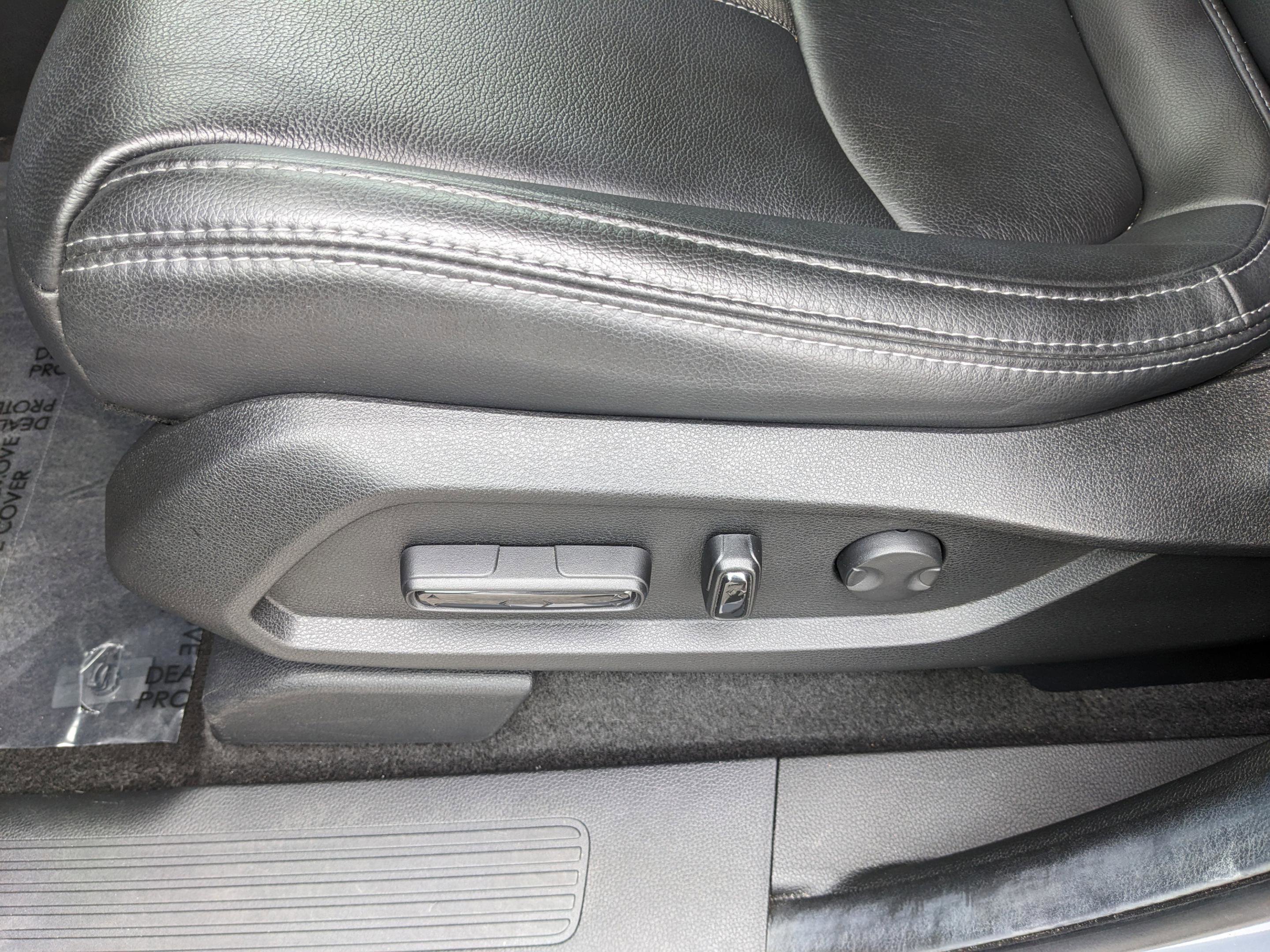 Used 2025 Honda Pilot Touring image 26