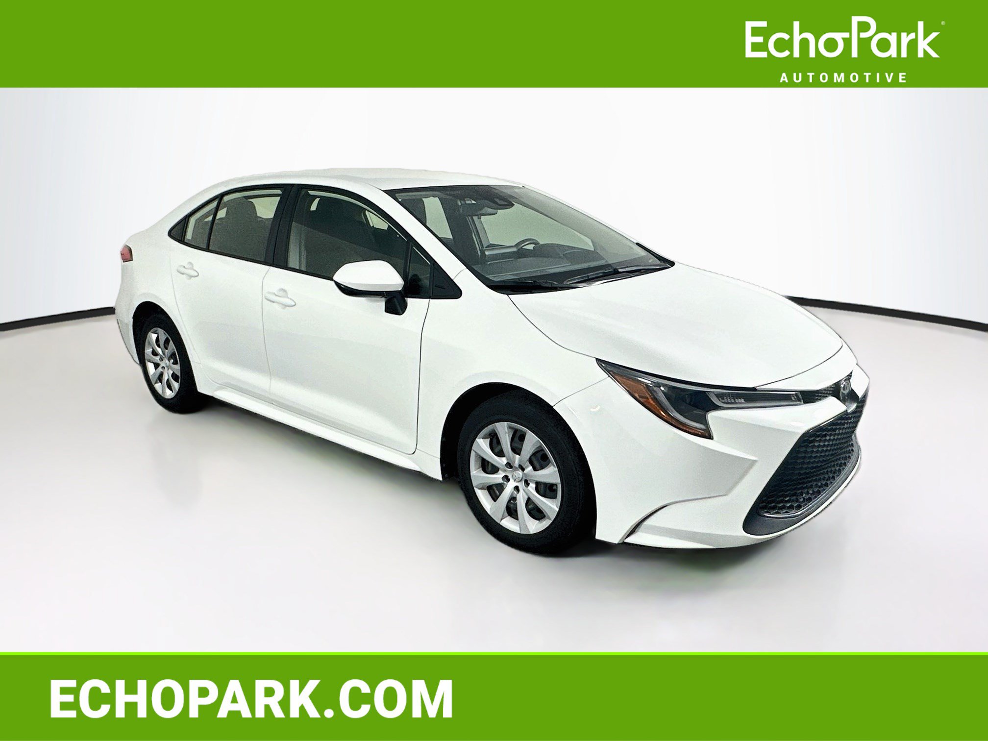 Used 2022 Toyota Corolla LE FWD image 1